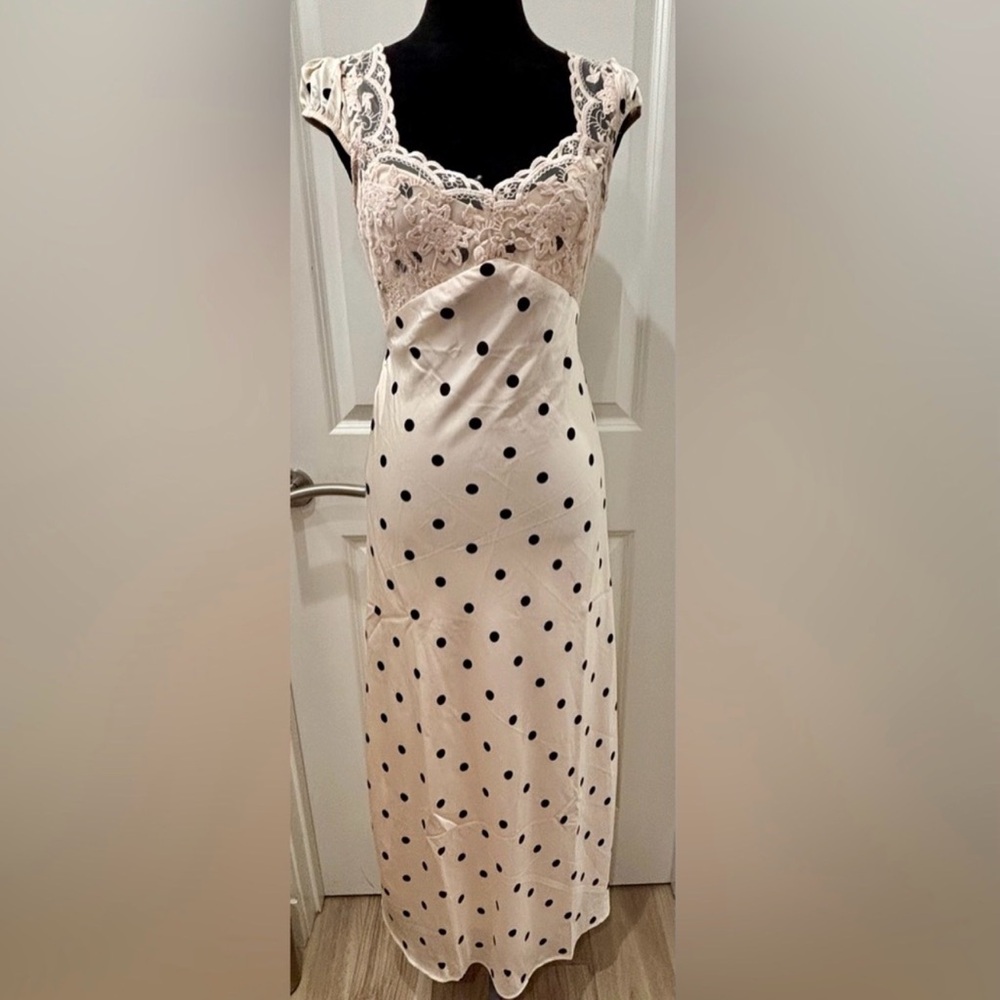 ❌SOLD❌Polka Dot Butterfly Dress